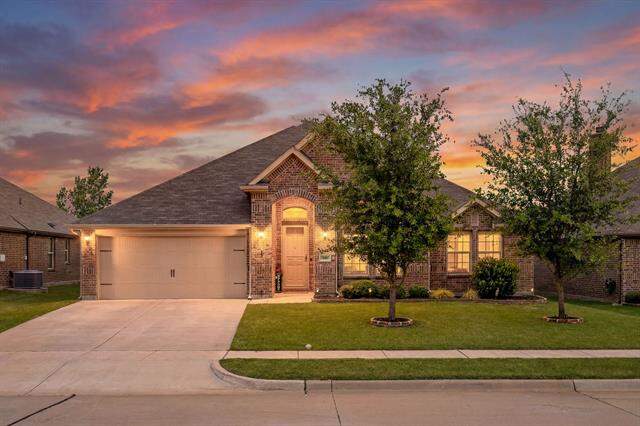 216 Ovaletta Drive, Justin, TX 76247, Justin