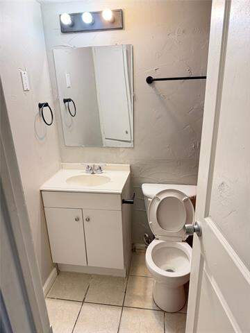 1505 W Lovers Lane #9, Arlington, TX 76013 - View 4