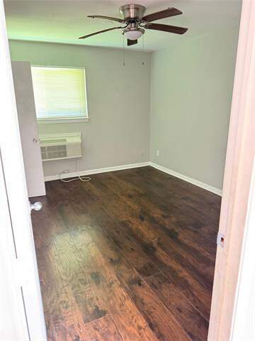 1505 W Lovers Lane #9, Arlington, TX 76013 - More