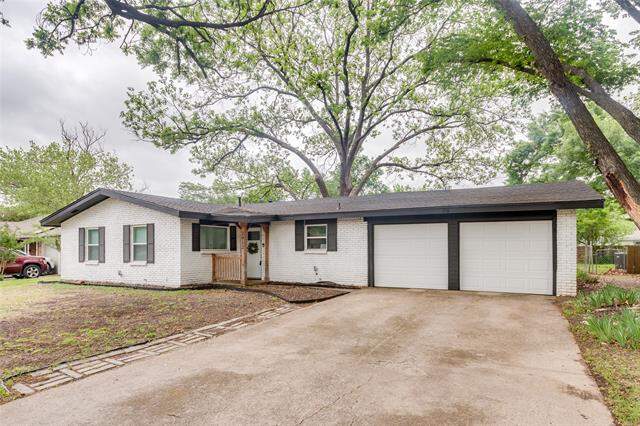 2012 Bradford Drive, Arlington, TX 76010, Arlington