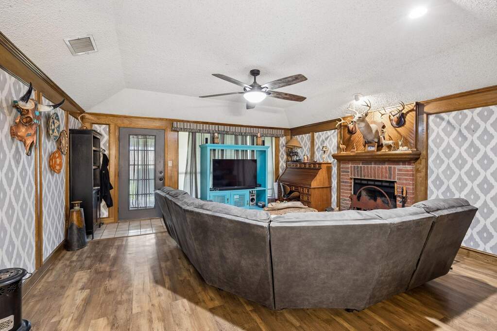 301 Southlake Drive, Forney, TX 75126 - View 3