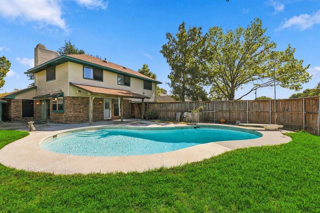 75m0d10 Developer 3103 Aspen, Carrollton, TX 75007 | MLS# 21416117 | @properties lone ...