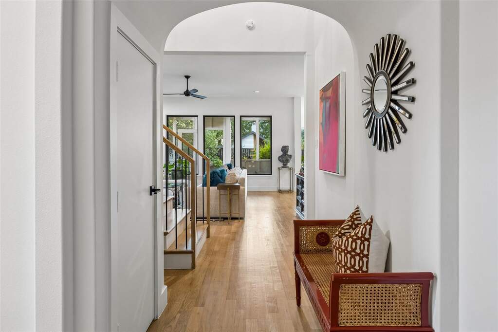 523 Cameron Avenue, Dallas, TX 75223 | MLS# 21418330 | @properties lone ...