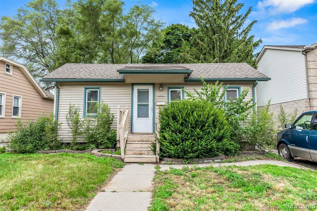 2200 Boldt Street, Dearborn, MI 48124 MLS 20221018421 properties
