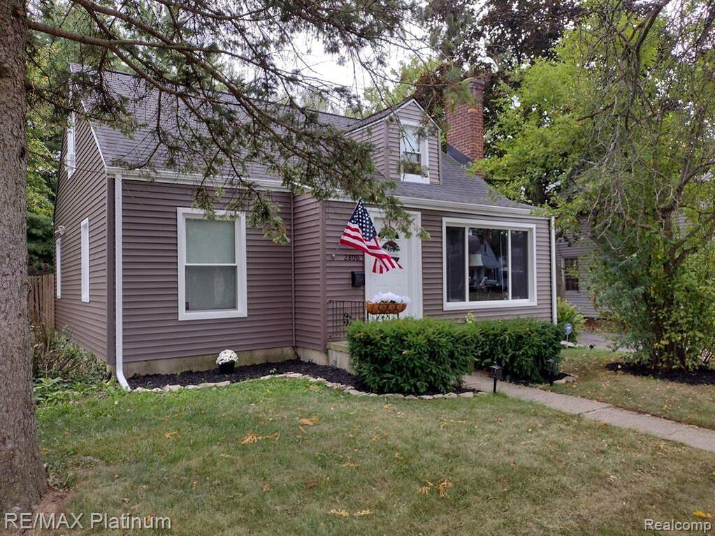 2806 Norbert Street, Flint, MI 48504 MLS 20221043576 properties