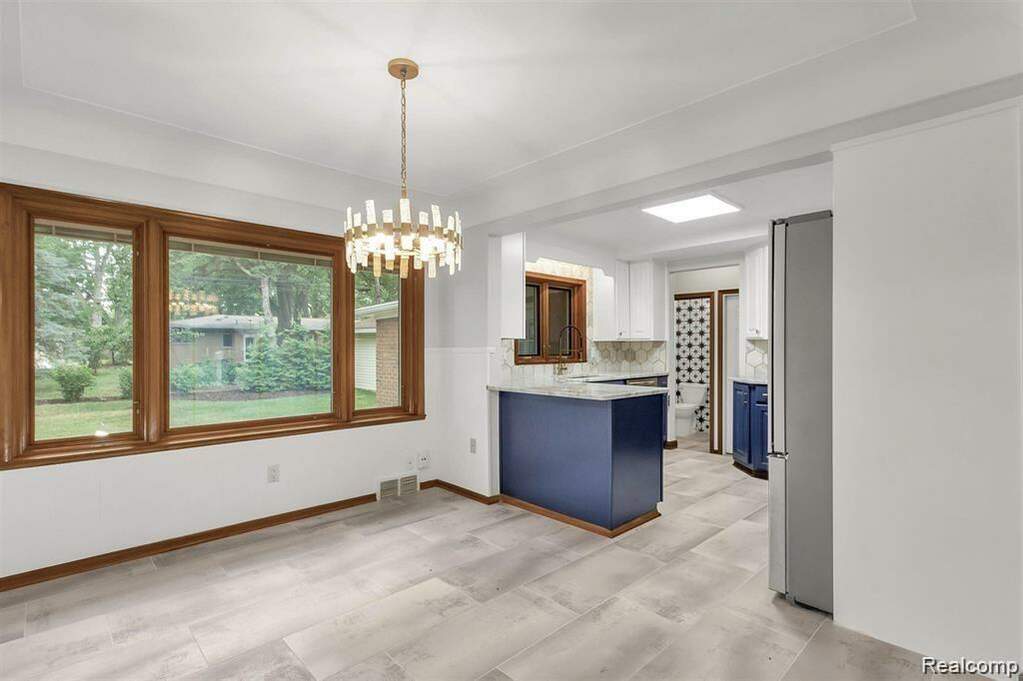 15526 Crescent Avenue, Allen Park, MI 48101 MLS 20221046391