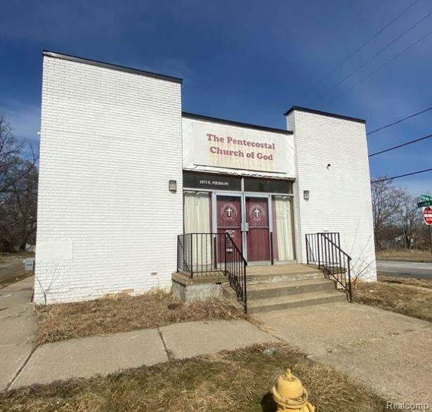 1073 E Pierson Road, Flint, MI 48505 MLS 20221046899 properties SW Michigan