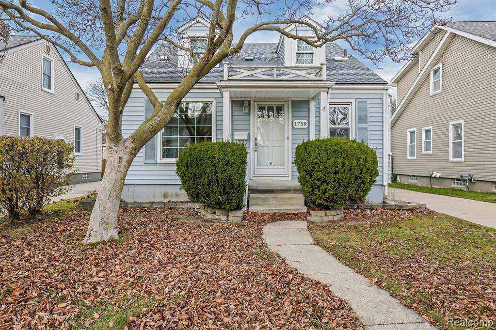 1759 Cole Street, Birmingham, MI 48009 MLS 20221064695 properties REMI Christie's