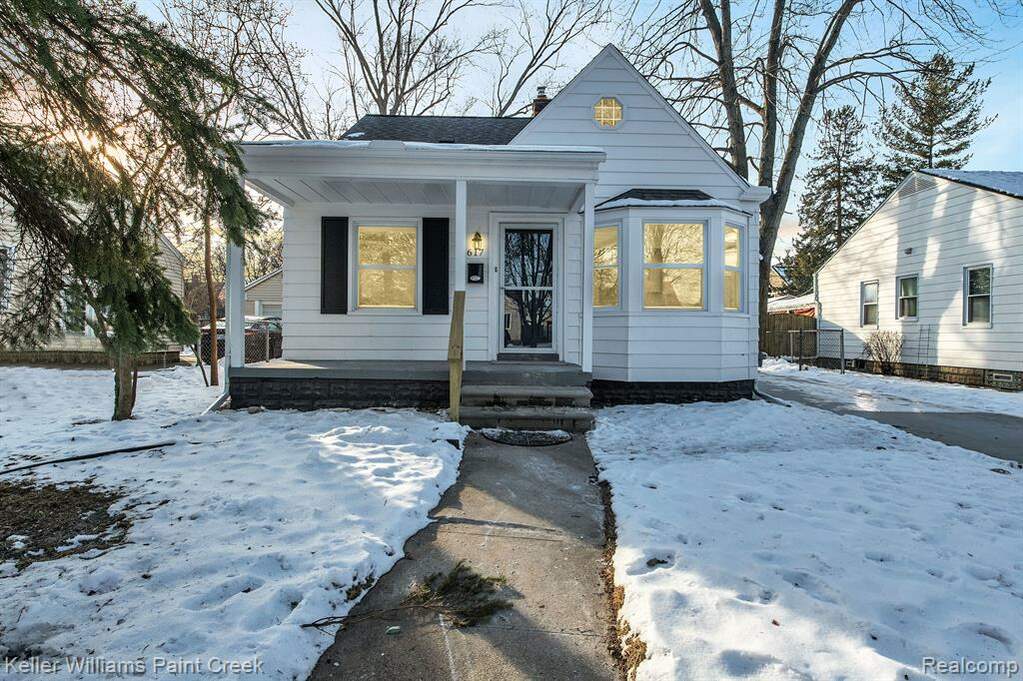 1617 N Vermont Avenue, Royal Oak, MI 48067 MLS 20230008682 properties