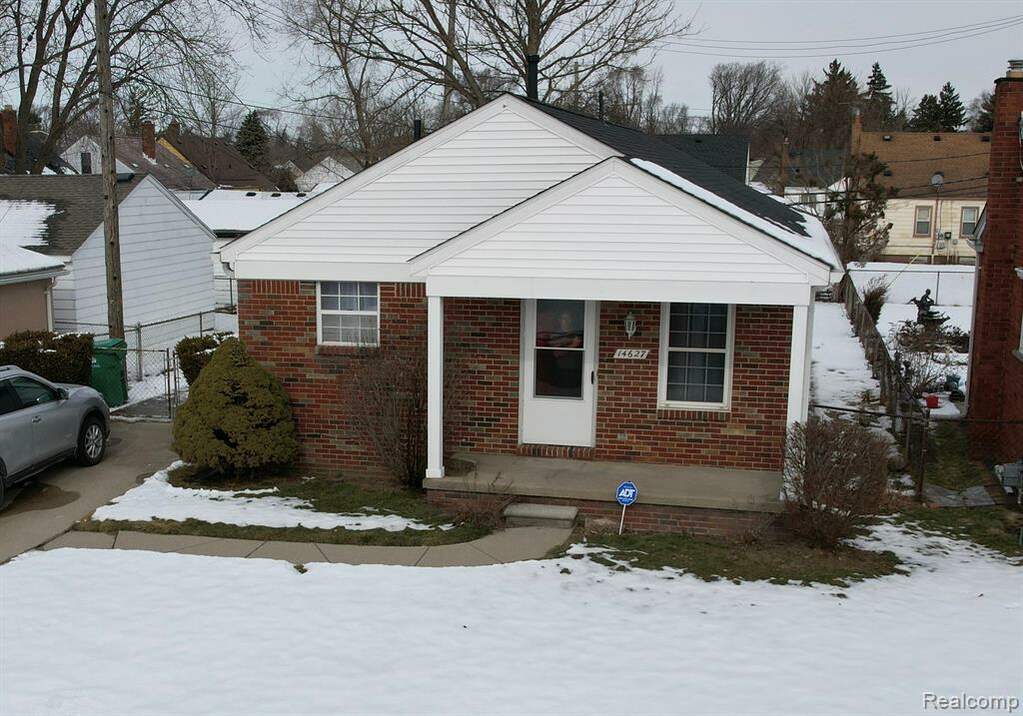 14627 W Juliana Avenue S, Eastpointe, MI 48021 MLS 20230008802