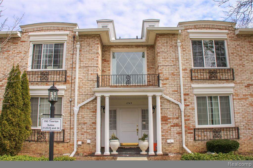 1745 Tiverton Road 19, Bloomfield Hills, MI 48304 MLS 20230011759