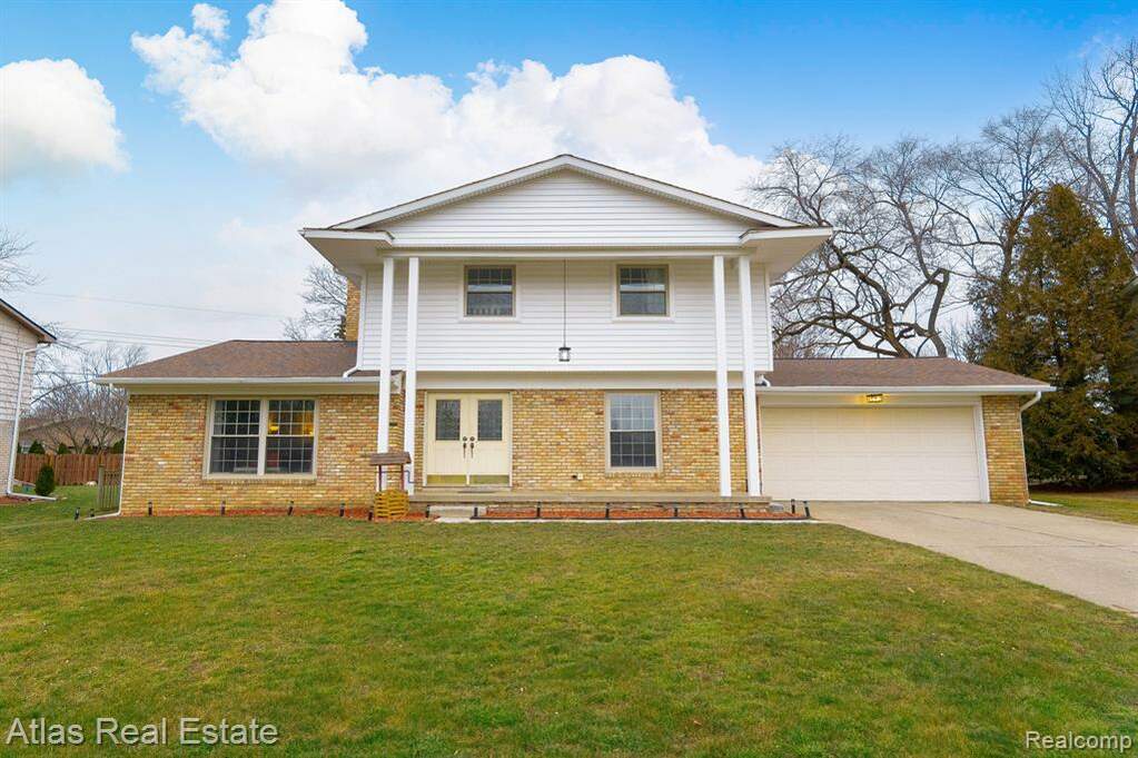 1303 Arrowwood Lane, Grand Blanc Twp, MI 48439 MLS 20230012271