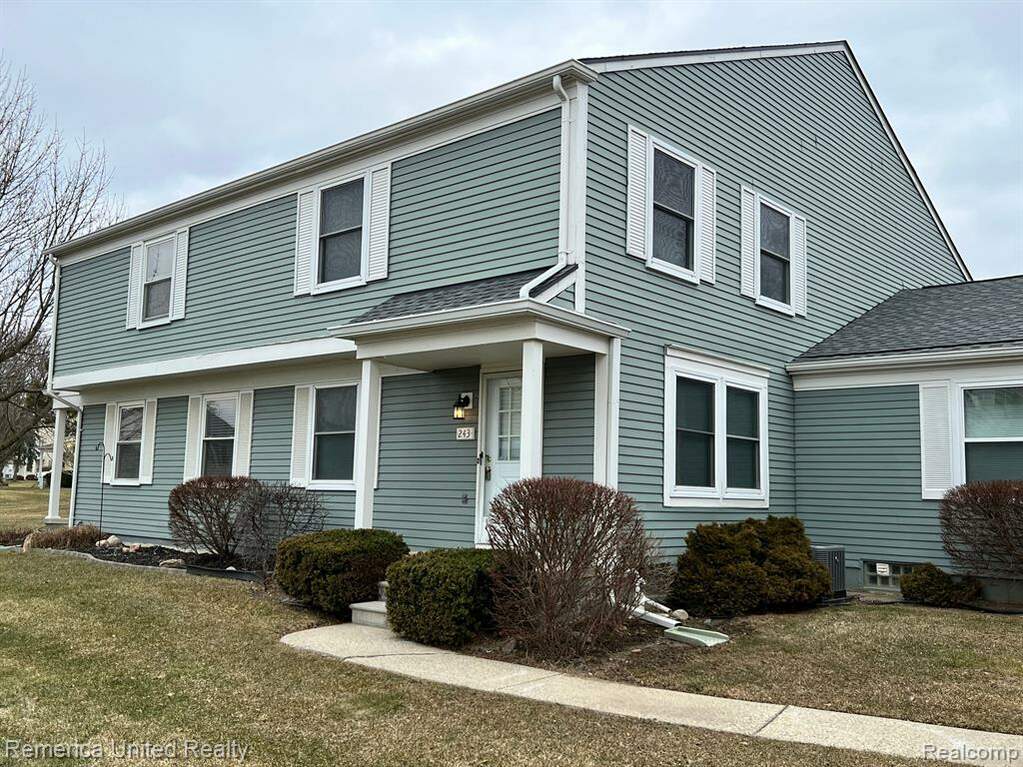 243 Aqueduct Drive, Walled Lake, MI 48390 MLS 20230012646 properties
