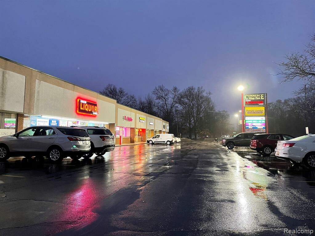 3187 Union Lake Road, Commerce Twp, MI 48382 MLS 20230013086