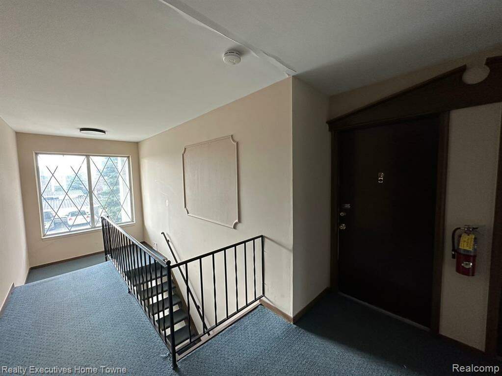 39477 Van Dyke Avenue 705, Sterling Heights, MI 48313 MLS