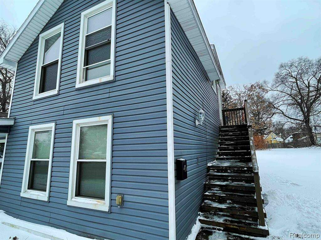 345 Cesar E Chavez Avenue 3, Pontiac, MI 48342 MLS 20230018293