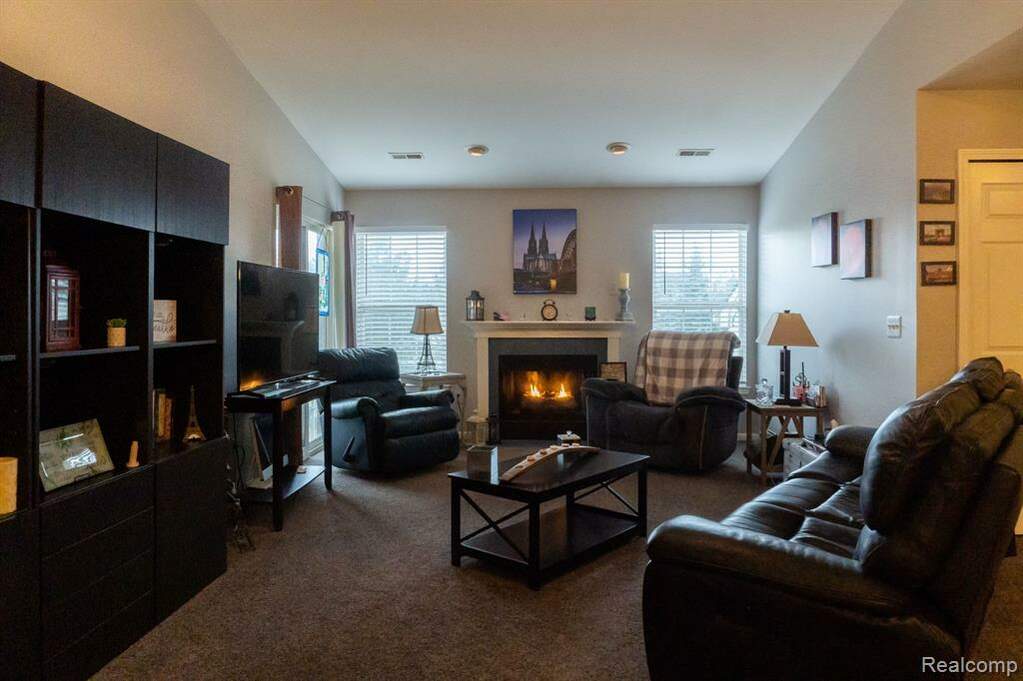 15278 Cornell Drive, Clinton Twp, MI 48038 MLS 20230020537