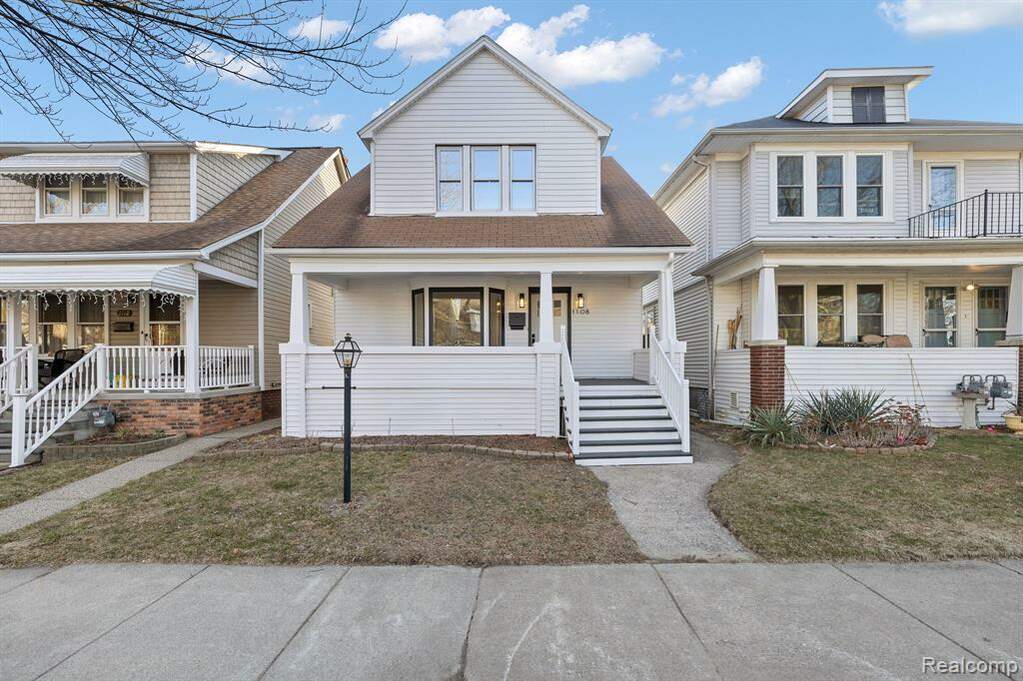 1108 Wayburn Street, Grosse Pointe Park, MI 48230 MLS 20230020824