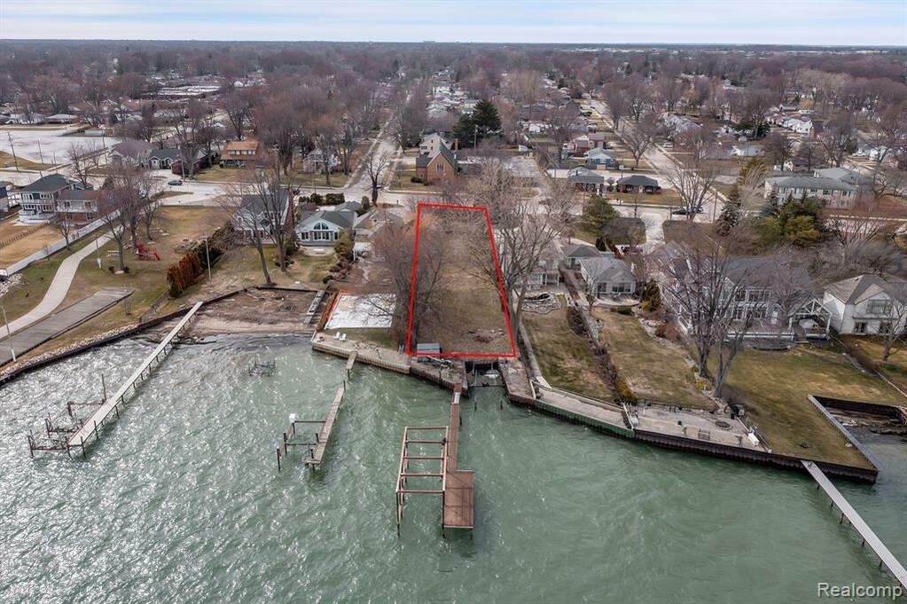 30202 Jefferson Avenue, St. Clair Shores, MI 48082 MLS 20230021235