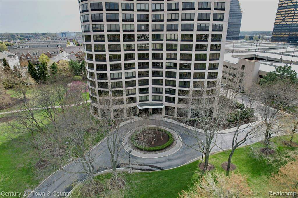 5000 Town Center 3206, Southfield, MI 48075 MLS 20230023237