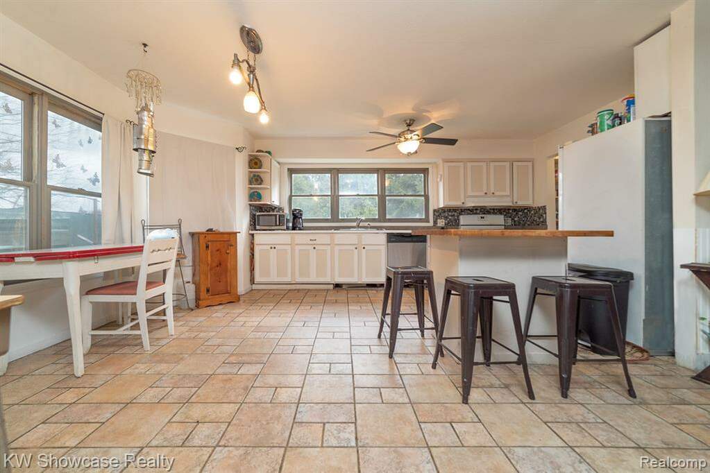 8304 Clear Lake Road, Waterloo Twp, MI 49240 MLS 20230025235