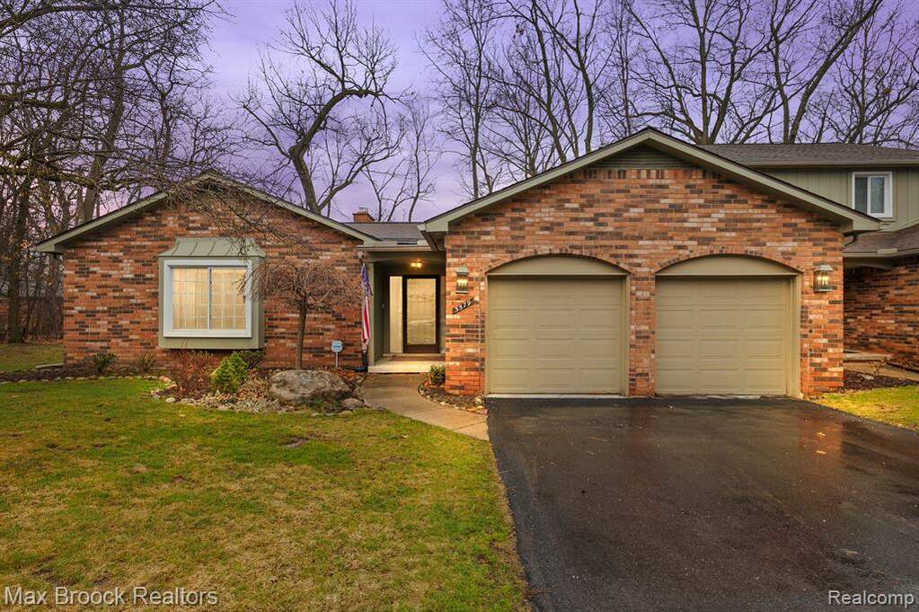5579 N Adams Way, Bloomfield Twp, MI 48302 MLS 20230025583