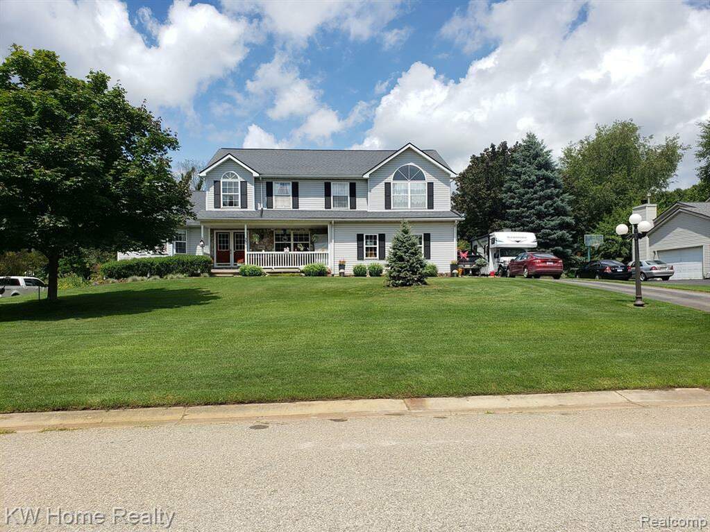3940 Forest Edge Drive, Commerce Twp, MI 48382 MLS 20230027970