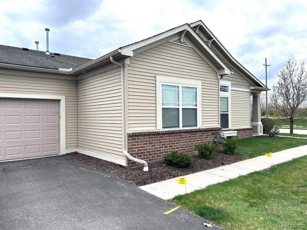 3579 Shepherd Lane, Canton Twp, MI 48188 MLS 20230030509 properties