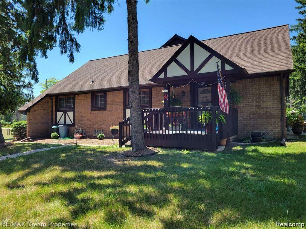 1131 Indianwood Trail 12, Walled Lake, MI 48390 MLS 20230033659
