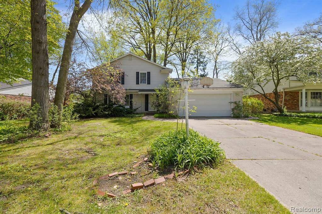 3387 Witherbee Drive, Troy, MI 48084 MLS 20230035417 properties