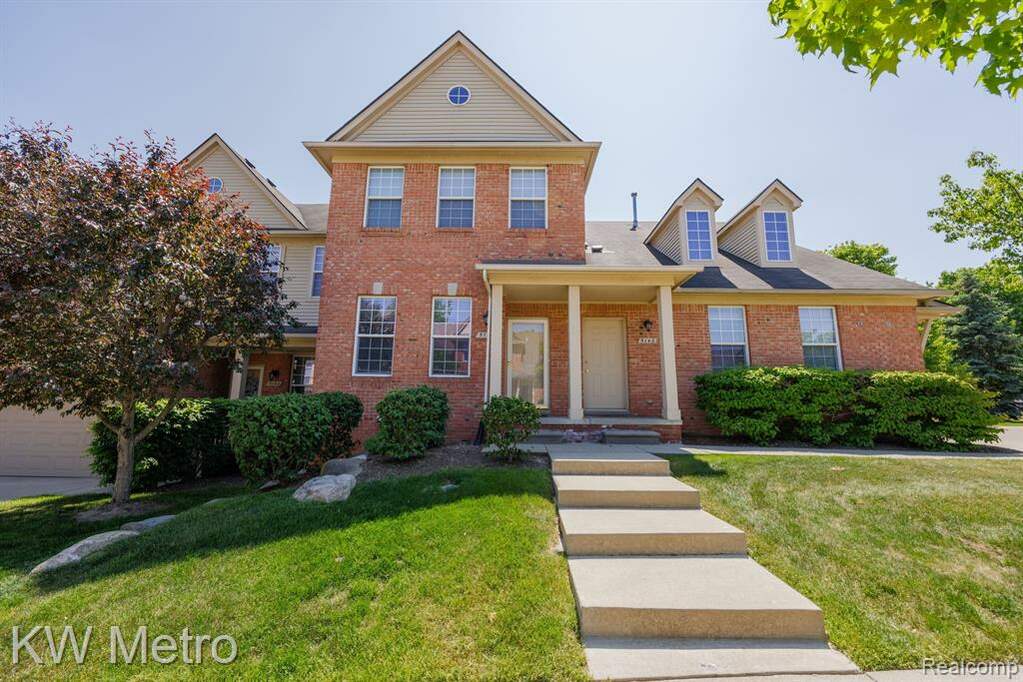 5156 Mesa Drive, Shelby Twp, MI 48316 MLS 20230036190 properties