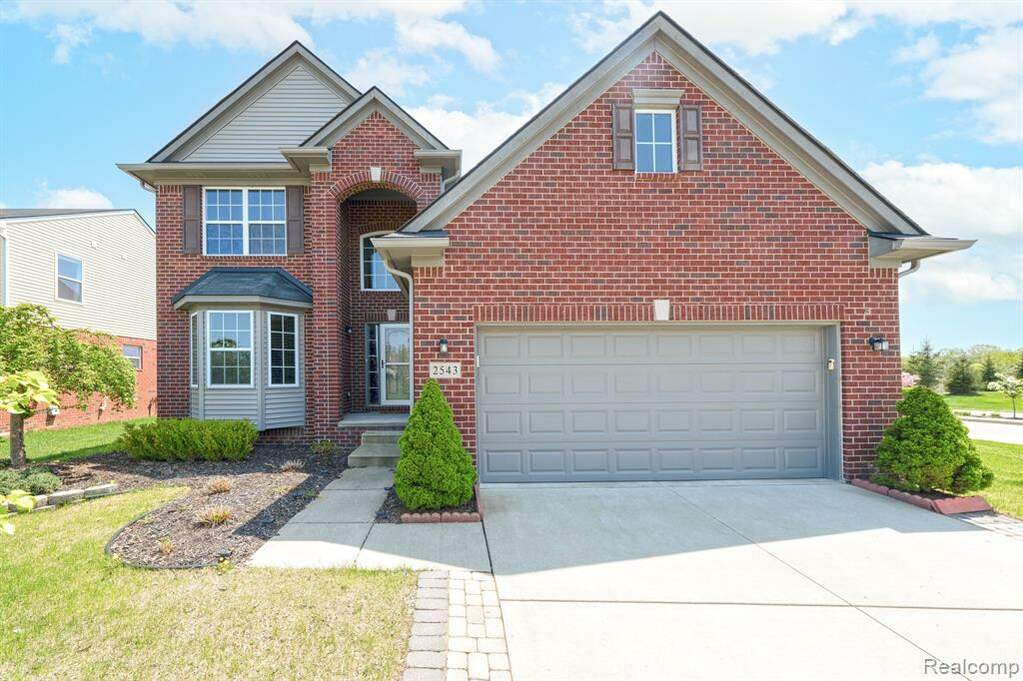 2543 Knollwood Drive, Canton Twp, MI 48188 MLS 20230036316 properties REMI Christie's