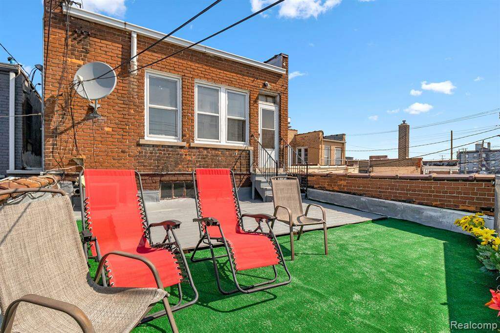 13343 Michigan Avenue, Dearborn, MI 48126 MLS 20230036597