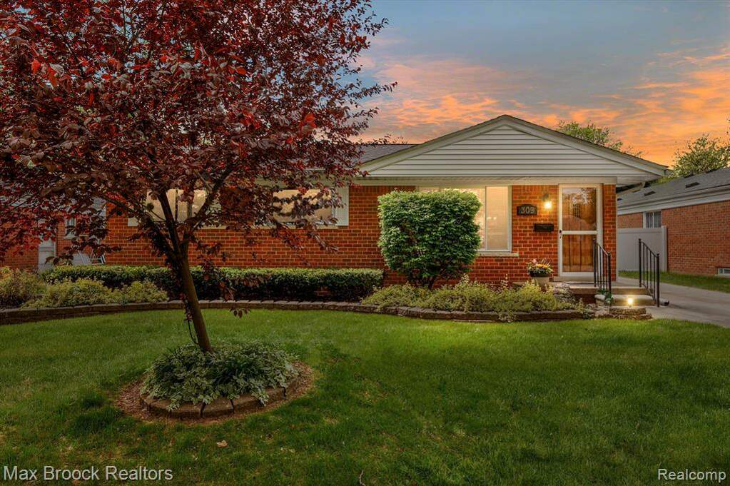 309 N Batchewana Street, Clawson, MI 48017 MLS 20230038409 properties