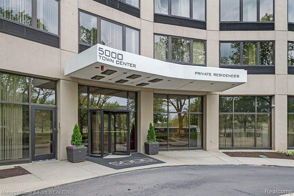 5000 Town Center Drive 2001, Southfield, MI 48075 MLS 20230039318
