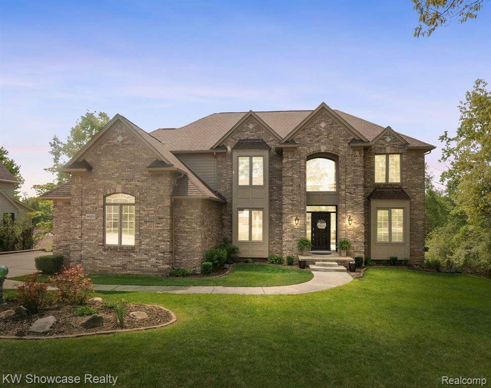 9025 Huron Bluffs Drive S, White Lake Twp, MI 48386 MLS 20230039389
