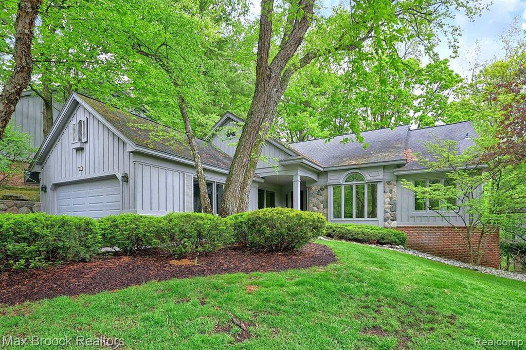 4915 Fairway Ridge Circle, West Bloomfield Twp, MI 48323 MLS