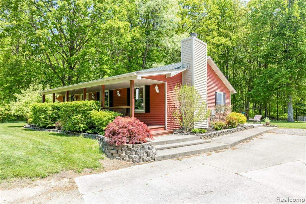 3814 Pine Tree Lane, Clyde Twp, MI 48049 MLS 20230040207