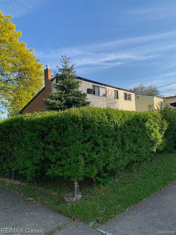 32420 Maplewood Street, Garden City, MI 48135 MLS 20230041202 properties