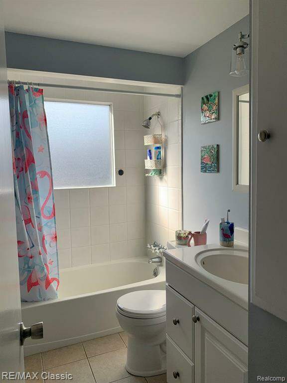 32420 Maplewood Street, Garden City, MI 48135 MLS 20230041202 properties