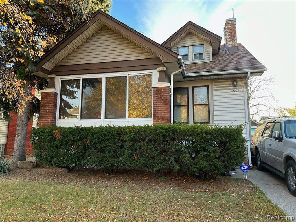 12394 Indiana Street, Detroit, MI 48204 MLS 20230044165 properties