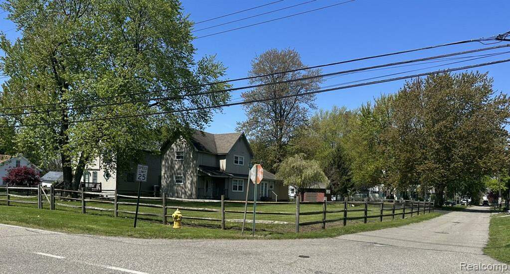 11231 Harold Drive, Luna Pier, MI 48157 MLS 20230045682