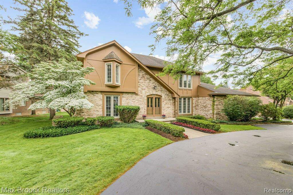 4418 Tanbark Street, West Bloomfield Twp, MI 48302 MLS 20230046903