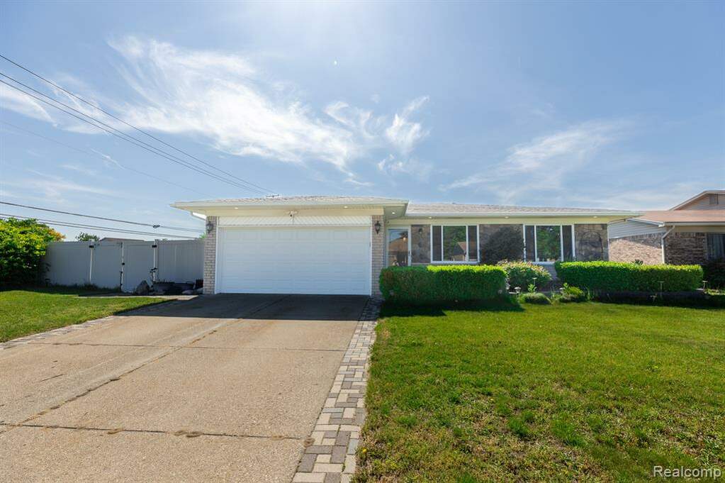 43005 Freeport Drive, Sterling Heights, MI 48313 MLS 20230048268