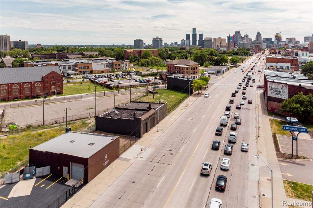 2274 Gratiot Avenue, Detroit, MI 48207 MLS 20230054397 properties