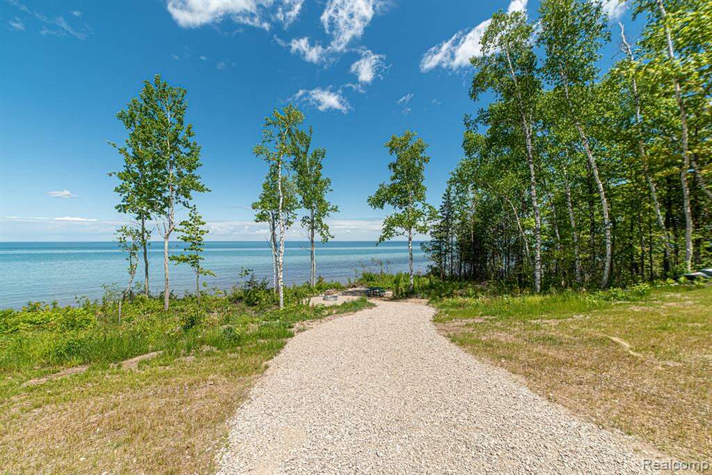 12973 Us 23, Cheboygan, MI 49721 MLS 20230059401 properties SE