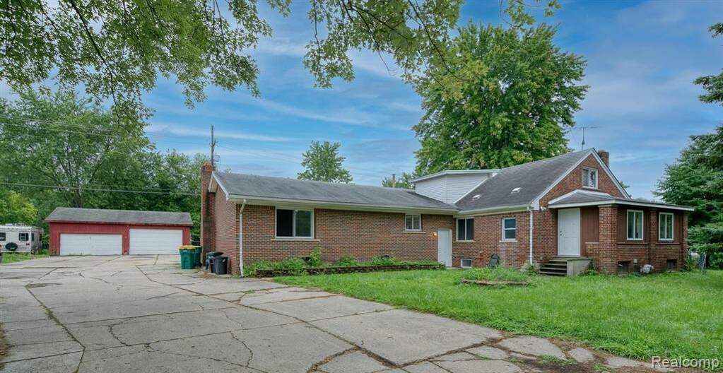 21420 Gill Road, Farmington Hills, MI 48335 MLS 20230063417