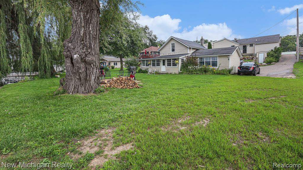 1970 S Ortonville Road, Brandon Twp, MI 48462 MLS 20230075574