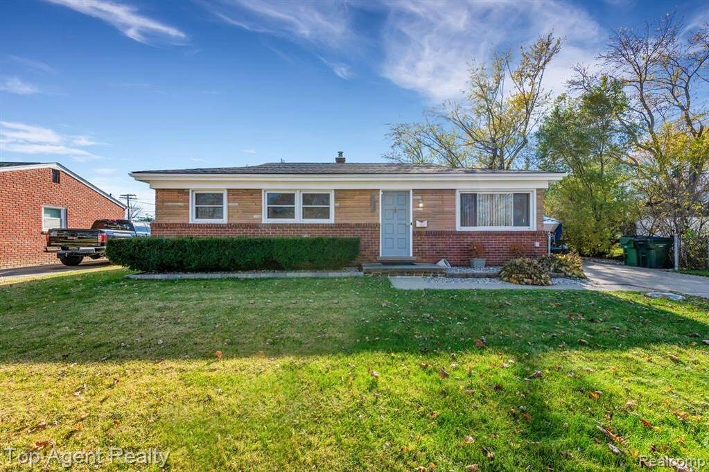 47225 Jeffry, Shelby Twp, MI 48317 MLS 20230095957 properties SE