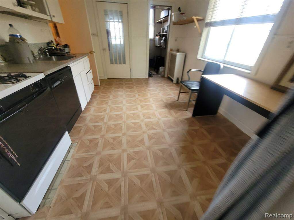 3875 Belmont Street, Hamtramck, MI 48212 MLS 20230096675 properties